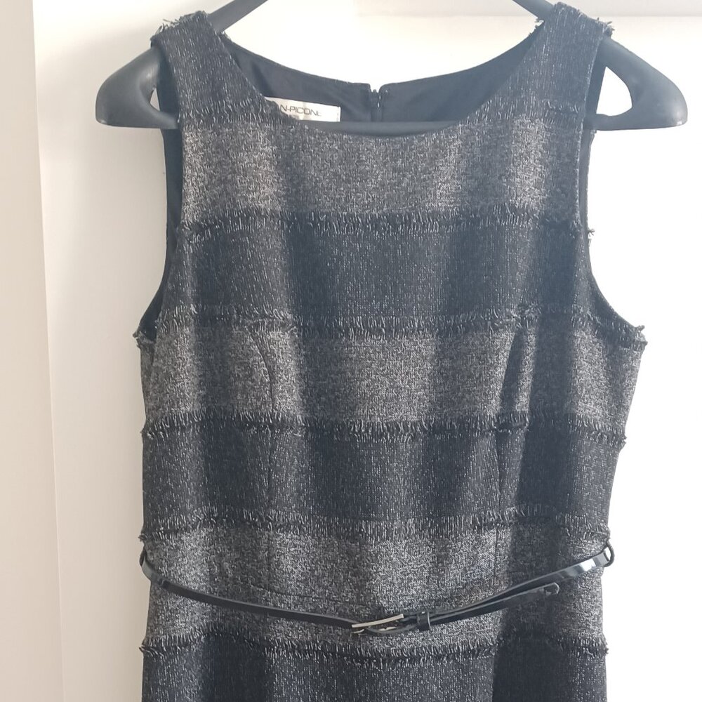 Sleeveless Evan Picone dress. Very flattering.